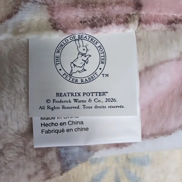 Beatrix Potter Peter Rabbit Oversized Plush Throw w/ Gingham & Floral Design 🌸 - Picture 5 of 6